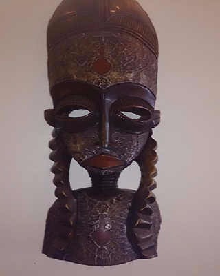 The bronze artefact